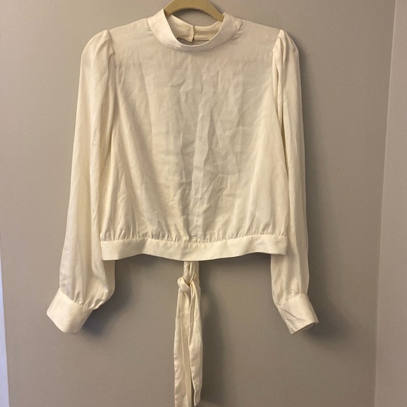 NWT Banana Republic Ivory Wrap blouse size medium - Picture 1 of 4